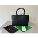 Bottega Veneta ARCO TOTE Small intrecciato grained leather tote bag 652867 black Tl16826Cw85