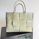 Knockoff Bottega Veneta ARCO TOTE Large intrecciato grained leather tote bag 652868 light gray Tl16626Ez66