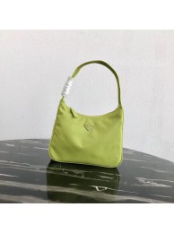 Replica Top Prada Re-Edition nylon Tote bag MV519 green Tl6205ll80