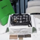 Imitation High Quality Bottega Veneta PADDED CASSETTE BAG 591970 black Tl17008HH94
